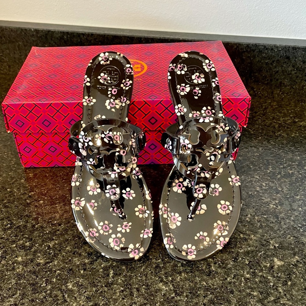 Tory Burch Miller Size 7